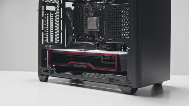 Test Fitting the RX 6800 XT in ITX Cases смотреть онлайн