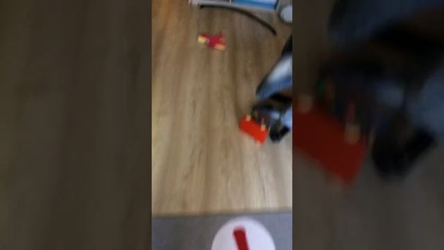 Нарисовал брату усы,ещё случайно снял свой зад смотреть онлайн