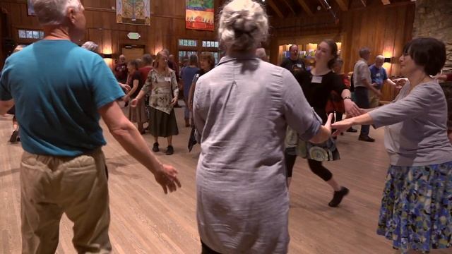 John C Campbell - Winter Dance Week - English Country Dance - Kalia Kliban - Helena смотреть онлайн