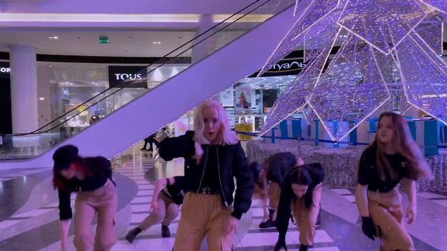 [KPOP IN PUBLIC | ONE TAKE] Stray Kids (스트레이키즈) - 'CASE 143' | Dance cover by PMW смотреть онлайн