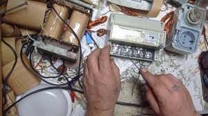 Трехфазный счетчик для проверки в 220 !!!  Как подключить .