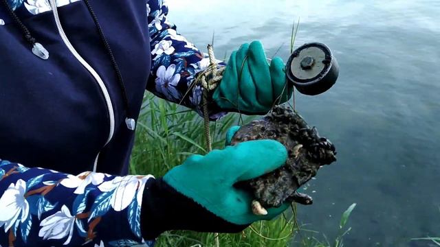 Кто знает, что это поймалось на поисковый магнит? смотреть онлайн