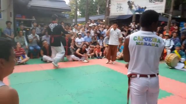 Capoeira vs Taekwondo- Real Fight - part 1 смотреть онлайн