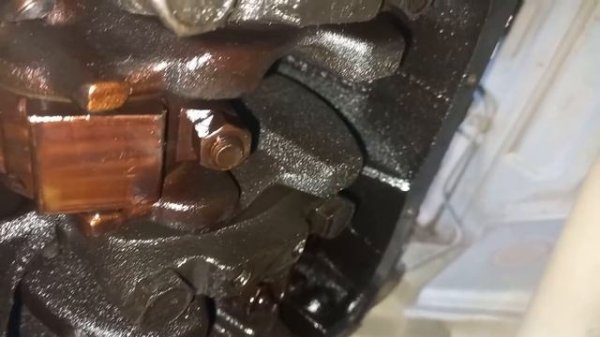 Горит лампа давления масла ВАЗ Kalina