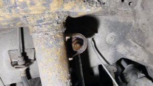 Сняти (замена) передней стойки (амортизатора, пружины) Honda CR-v 3
