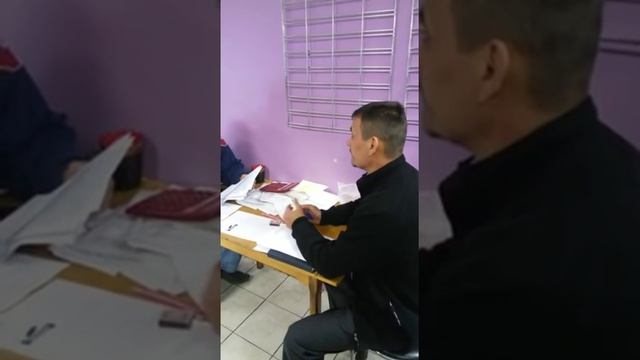 Изъятие полицией в Алдане листовок кандидата Против всех смотреть онлайн