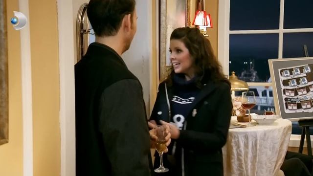 Sosyetenin Gülü Bora Alsancak - Yalan Dünya 35. Bölüm смотреть онлайн