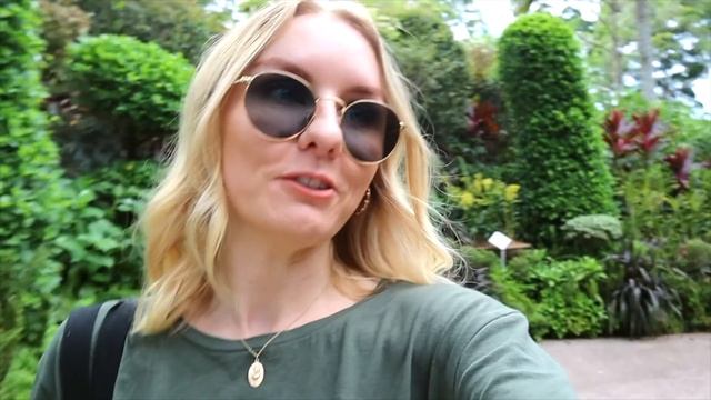 "My insider's guide to Singapore" by Georgia Caney – EF Guest Vlog смотреть онлайн