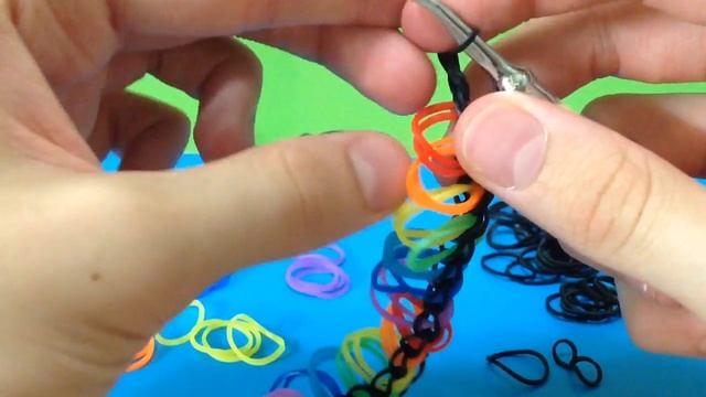 Браслет Бесконечность из резинок на крючке смотреть онлайн