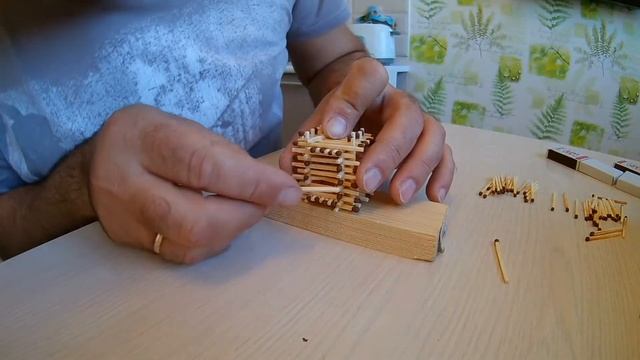 Как собрать домик из спичек (заготовку из которой можно много чего собрать интересного) смотреть онлайн
