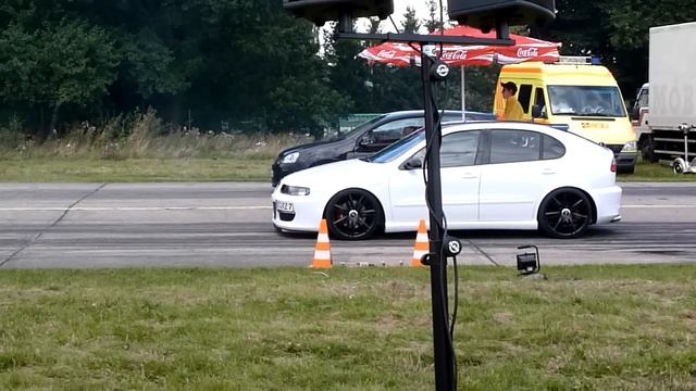 Seat Leon Cupra vs. Golf 5 GTI @German Racewars 2010 смотреть онлайн