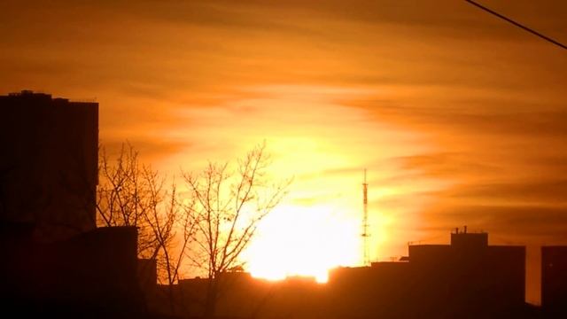 закат солнца город уфа 04 11 2023. ул лесотехникума. новые дома высотки проспект салавата юлаева смотреть онлайн