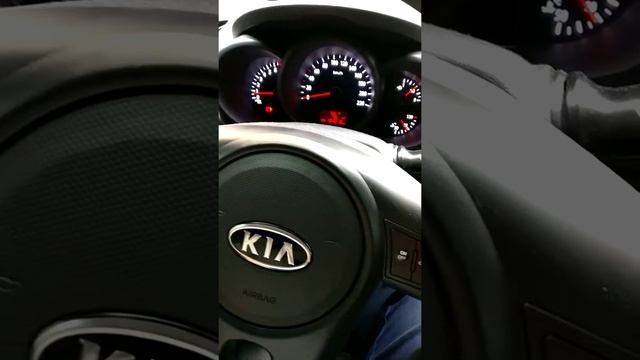 Шум в рулевой при повороте руля Киа Соул смотреть онлайн