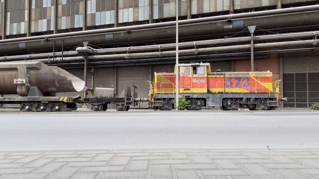 Krauss-Maffei M 800 BB ThyssenKrupp "573" Rangierfahrt смотреть онлайн