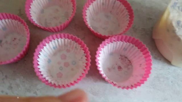 Капкейки кексы в формочках десерт за 5 мин с лесными ягодами на скорую руку смотреть онлайн