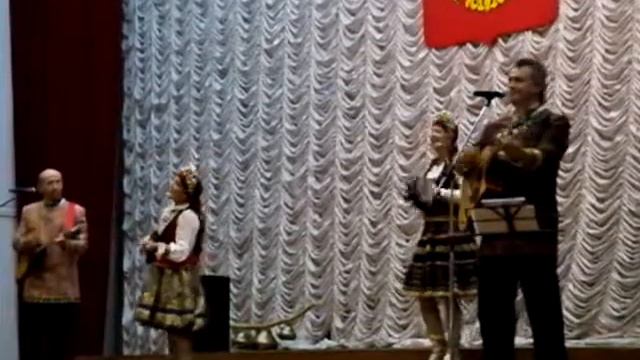 Кристалл-Балалайка на дне строителя поздравили всех песней Червона рута смотреть онлайн