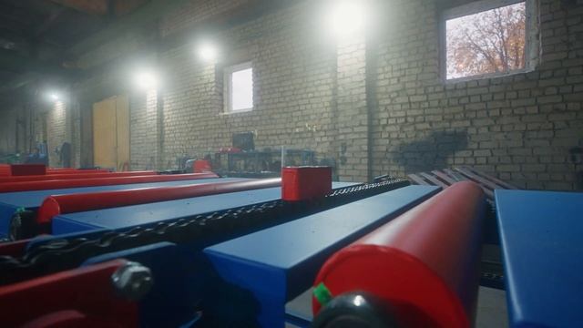 Перемещение доски от ленточнопильного станка Mebor по 3 направлениям смотреть онлайн