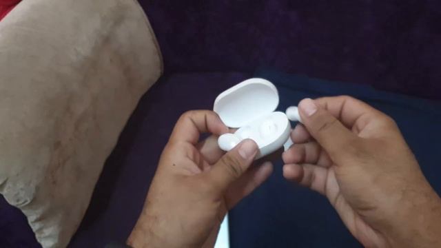 Hindi | Mi AirDots Unboxing.. Mi ki Baliyan Available In Dubai смотреть онлайн