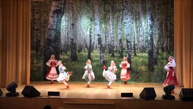 Народный коллектив Ансамбль народного танца "Россиянка" смотреть онлайн