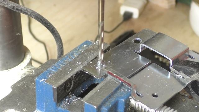 Дельная идея для мастерской из обычного шпингалета смотреть онлайн