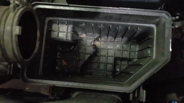 How to replace the engine air filter on a 2013 Kia soul 1.6L смотреть онлайн