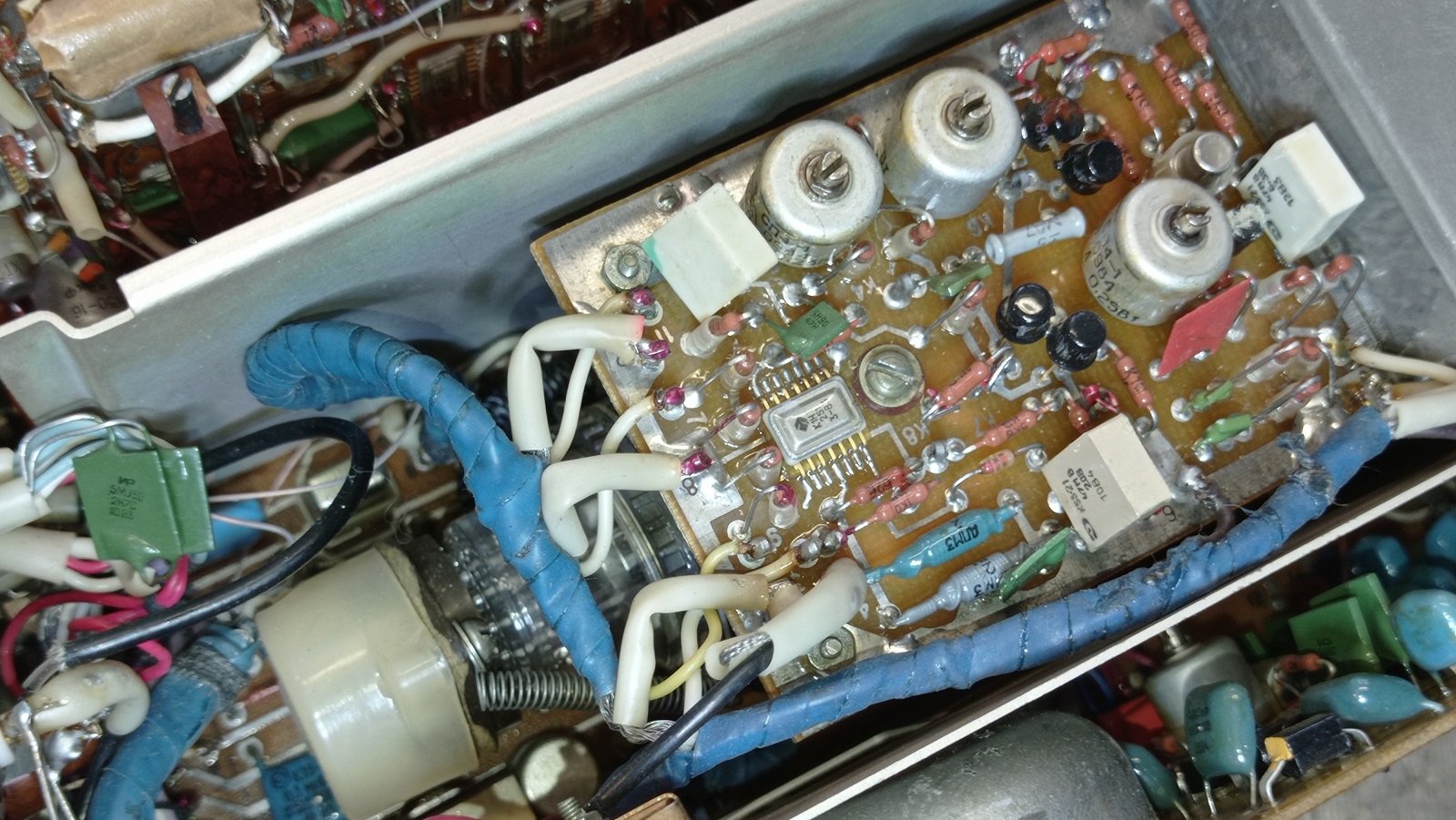 Это не система для видеонаблюдения, это хранилище драгметаллов! смотреть онлайн