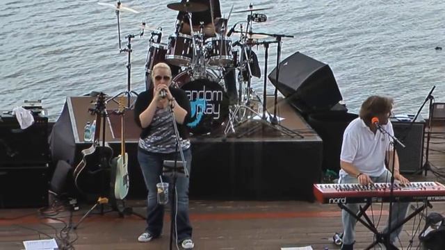Valerie, performed by Random Play смотреть онлайн