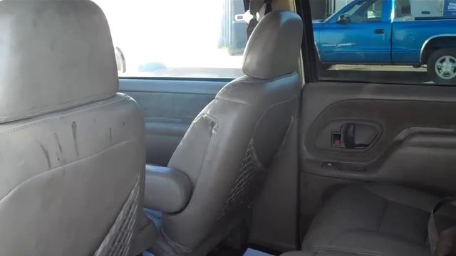 1999 GMC Suburban 4x4, leather, 5.7 engine, 125k miles смотреть онлайн