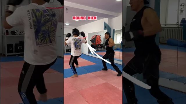 Combo? #mma #kyokushinkai #karate #boxing brucelee #ufc #бокс #boxerlife #muaythai #kickboxing #kz смотреть онлайн