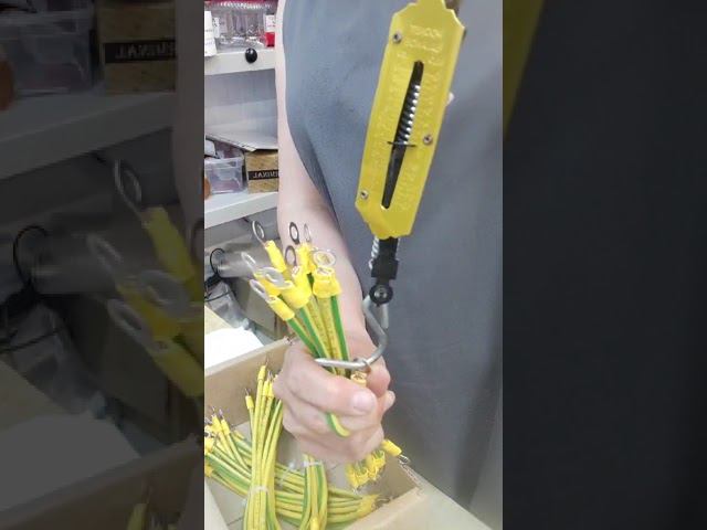 Проверка на отрыв кабельного наконечника, кабель ПуГВ 1х6 желто-зеленый, наконечник НКУ. смотреть онлайн