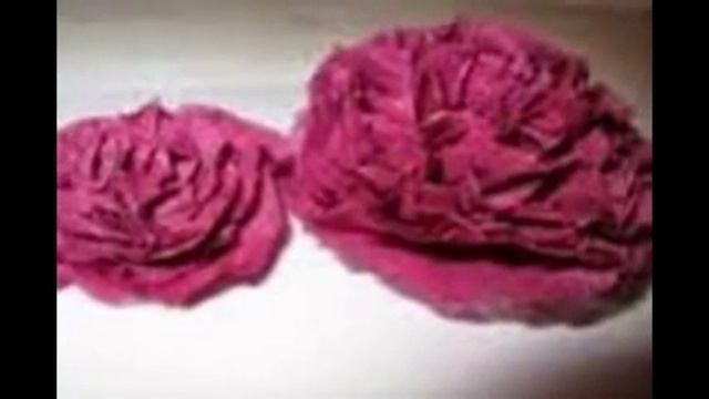 Настольная лампа с нежным по красоте абажуром, смотреть онлайн