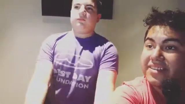 RockOutLoud: Matthew D’Oria learning the chords to Hallelujah by Jeff Buckley! смотреть онлайн