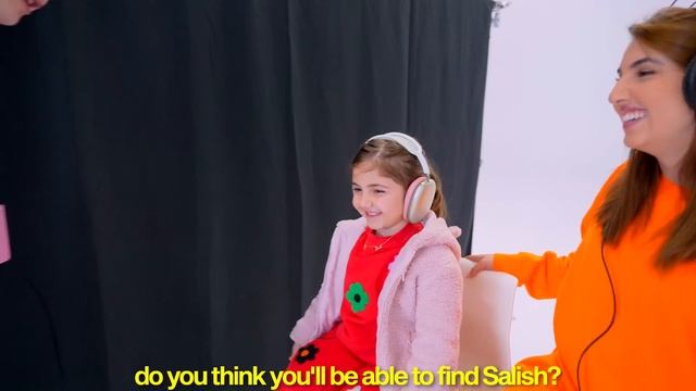 My Daughter Tries to Find Her Bestfriend Blindfolded! ft/ Jordan Matter смотреть онлайн