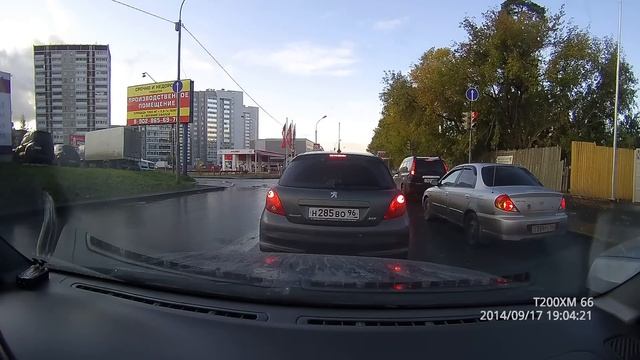 Езда по привычке... Московская\Д. Уральского смотреть онлайн