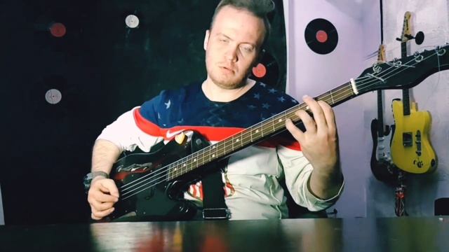 Обзор бас-гитары Jolana Iris Bass из Чехословакии #guitar #басгитара #обзор смотреть онлайн