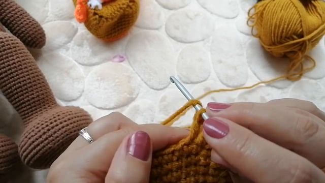 Вяжем башмачки для медвежонка смотреть онлайн