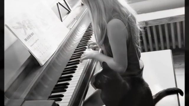 marc snow - emily little box of sand смотреть онлайн