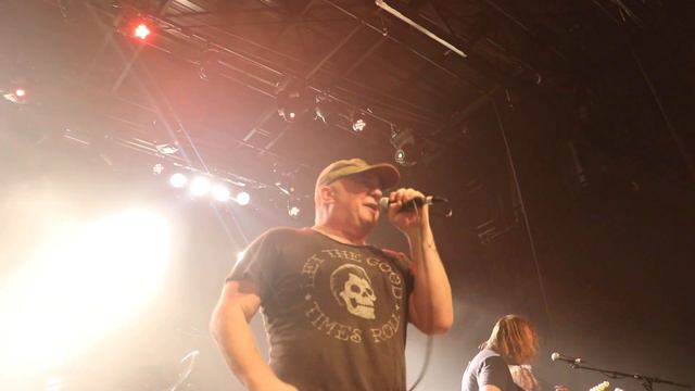 Chris SLADE THUNDERSTRUCK la Traverse 09.11.2017 смотреть онлайн