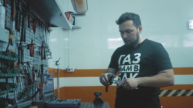 Хомуты. Самозажимные против червячных | Время Газа смотреть онлайн