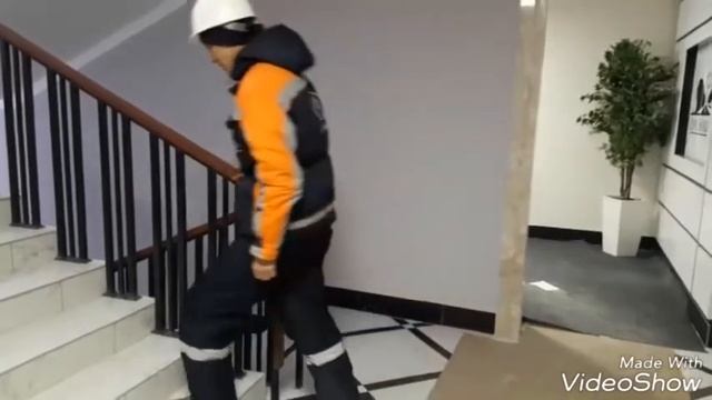 Перила c деревянными поручнями Expo Boulevard 3,6 смотреть онлайн