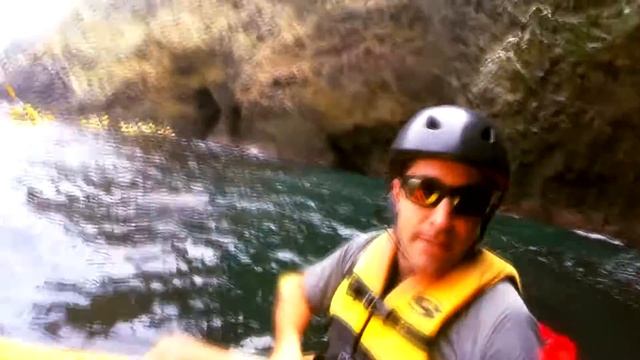 Kayaking Anacapa Island смотреть онлайн