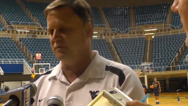 WVU Women's Basketball: Coach Mike Carey смотреть онлайн