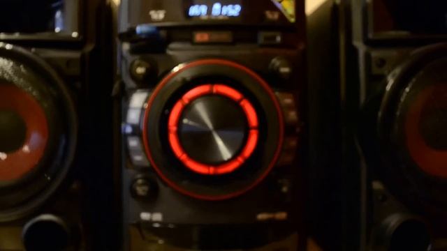 LG CM4330 MINI HI-FI system 180 W RMS смотреть онлайн