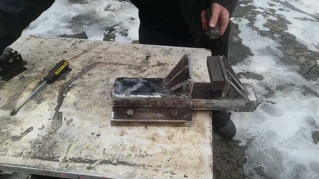 Тиски из хлама своими руками смотреть онлайн