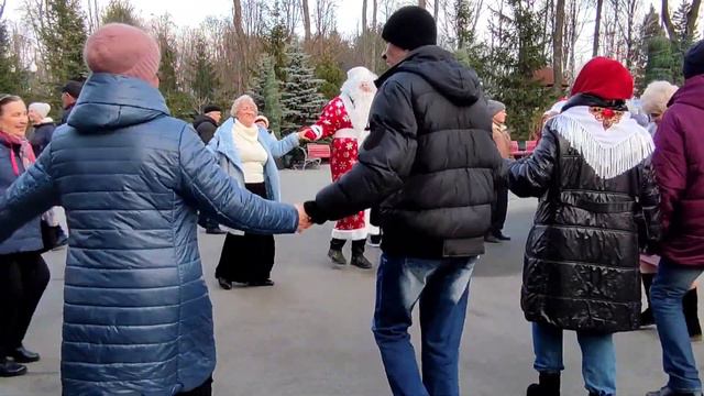 ТАМ ЗА РЕКОЙ У ПОЛЕСЬЯ! ТАНЦЫ ХАРЬКОВ УКРАИНА ДЕКАБРЬ 2023 #kharkiv #dance смотреть онлайн