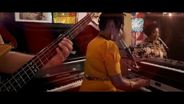 Theo Pascal _ QUAMUNDOS2 | MUTEBASS [Performance Video] смотреть онлайн