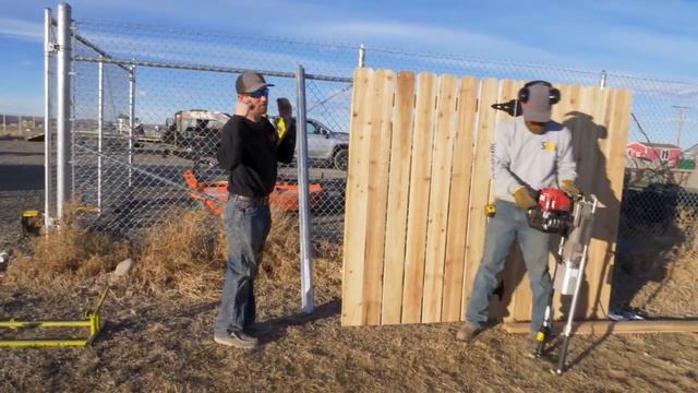 Driving a Steel PostMaster Fence Post Instead of Using Concrete | It's Easy! смотреть онлайн