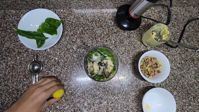Basil & Pistachio Butter Pasta смотреть онлайн