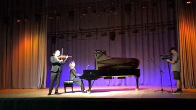 Э.Элгар "Салют любви". Исполняют Сергей и Маргарита Поспеловы смотреть онлайн