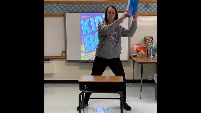 Desk drumming with pool noodles to “Believer” by Imagine Dragons, performed by KIDZ Bop Kids смотреть онлайн